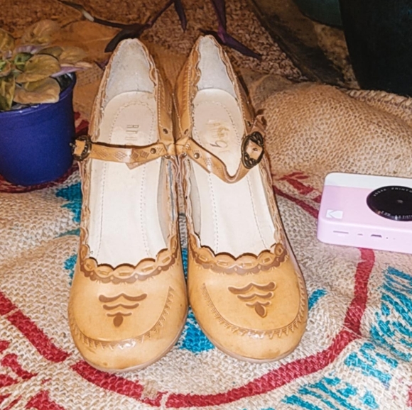 Vintage hand tooled leather heel - Picture 5 of 5